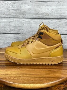 Nike Path Winter Wheat Lace Up Sneaker Boots BQ4223-700 Men’s Shoe Size 9.5